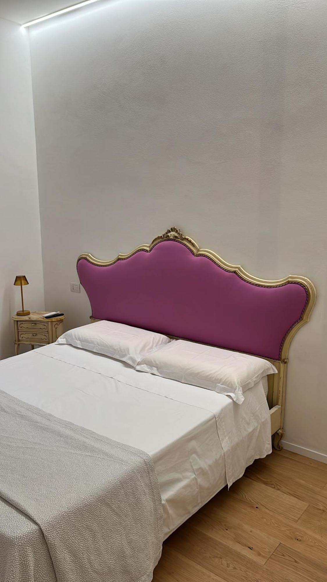 Rosarias Rooms Manfredonia Exteriör bild